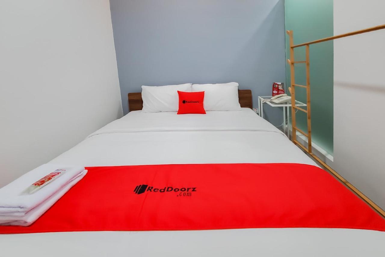 Reddoorz Plus @ Batutulis Bogor Exterior photo
